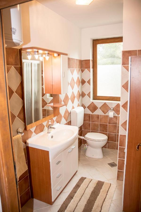 House Lucija Apartment ซาลี ภายนอก รูปภาพ