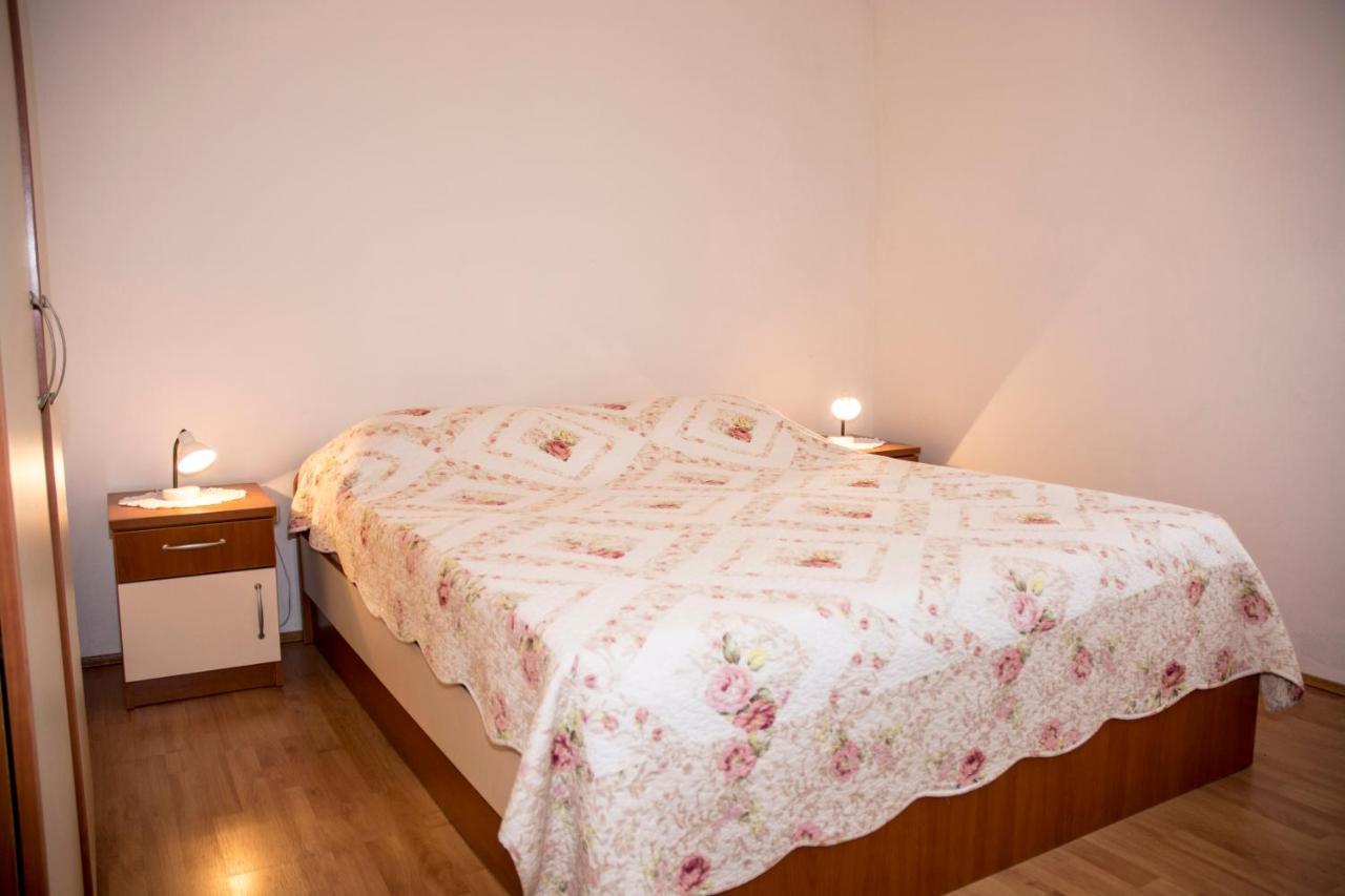 House Lucija Apartment ซาลี ภายนอก รูปภาพ