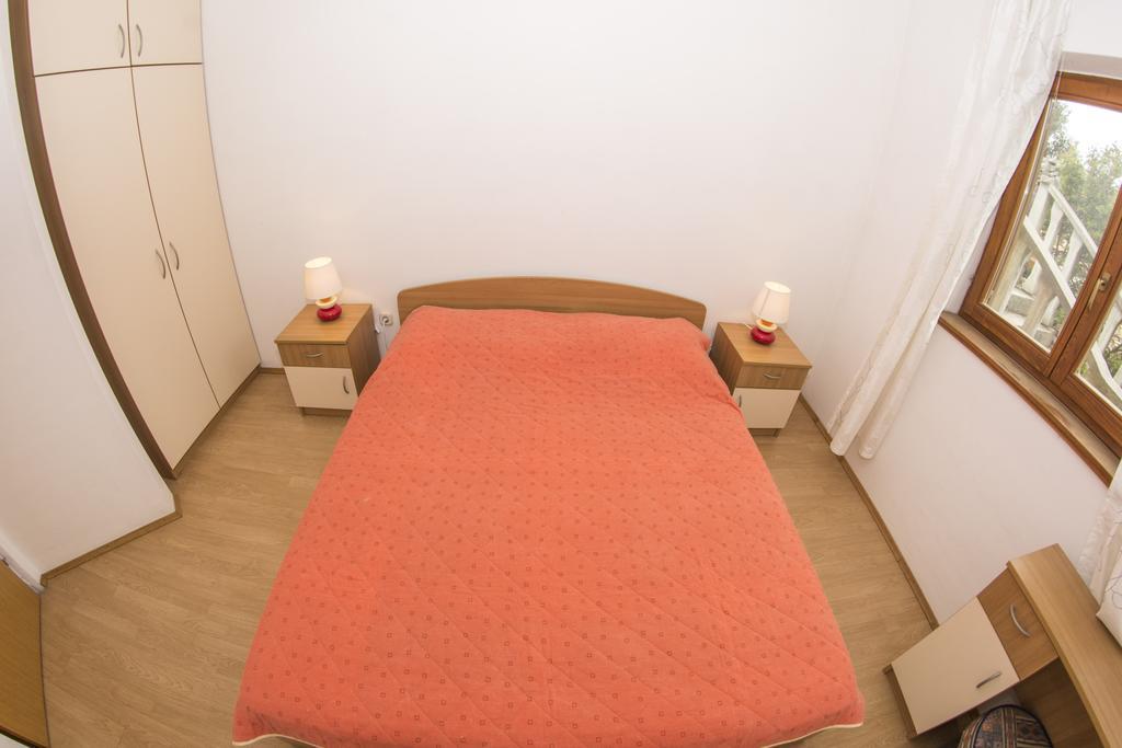 House Lucija Apartment ซาลี ภายนอก รูปภาพ