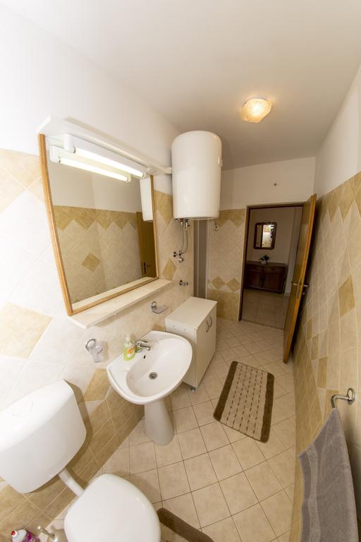 House Lucija Apartment ซาลี ภายนอก รูปภาพ