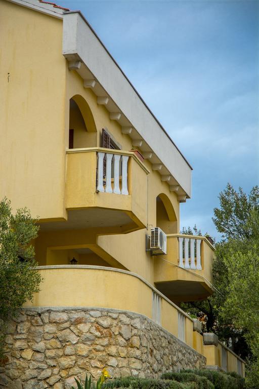 House Lucija Apartment ซาลี ภายนอก รูปภาพ