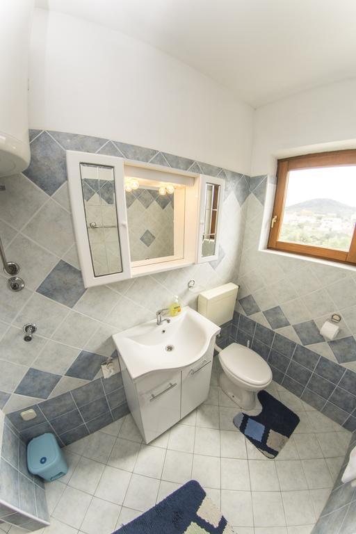 House Lucija Apartment ซาลี ภายนอก รูปภาพ